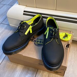 Never worn Dr Marten Air Walk loafers